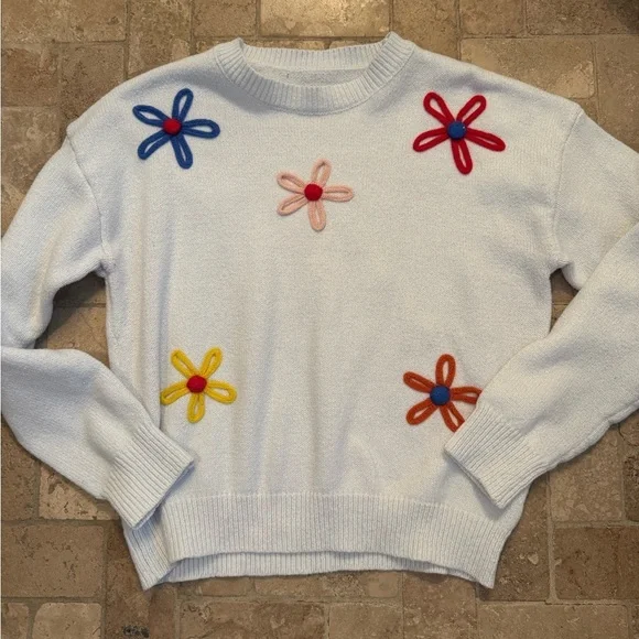 Floral Embroidered Women's Sweater - White - Size Small - Flower Detail - Picture 2 of 4